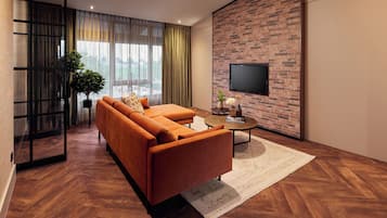 Suite (New York) | Living area | Flat-screen TV