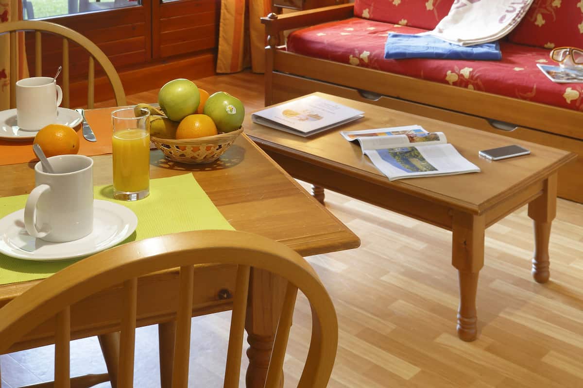 2 habitaciones, tabla de planchar con plancha, cunas gratuitas y wifi