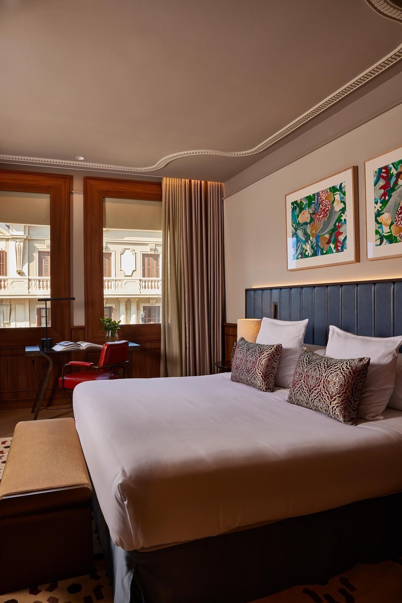 Grand Suite | Sengetøy av topp kvalitet, minibar, safe på rommet og blendingsgardiner