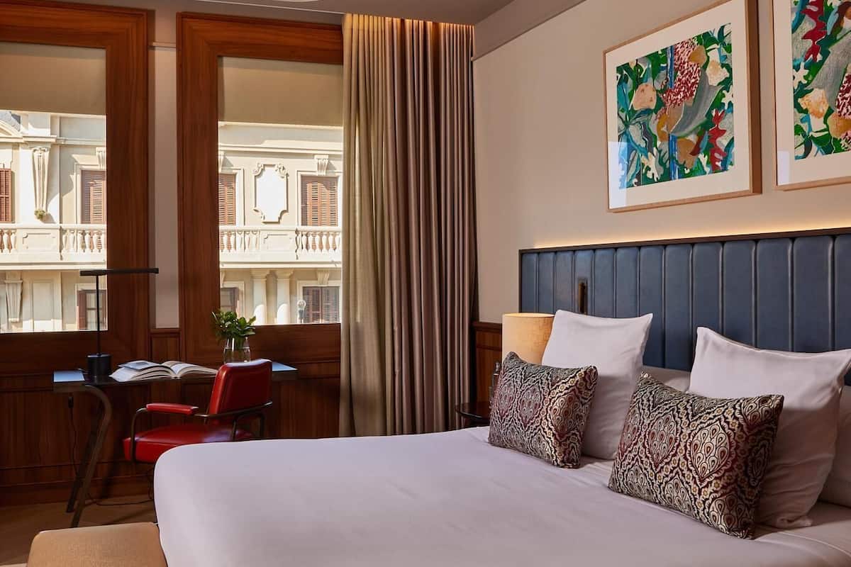 Grand Suite | Sengetøy av topp kvalitet, minibar, safe på rommet og blendingsgardiner