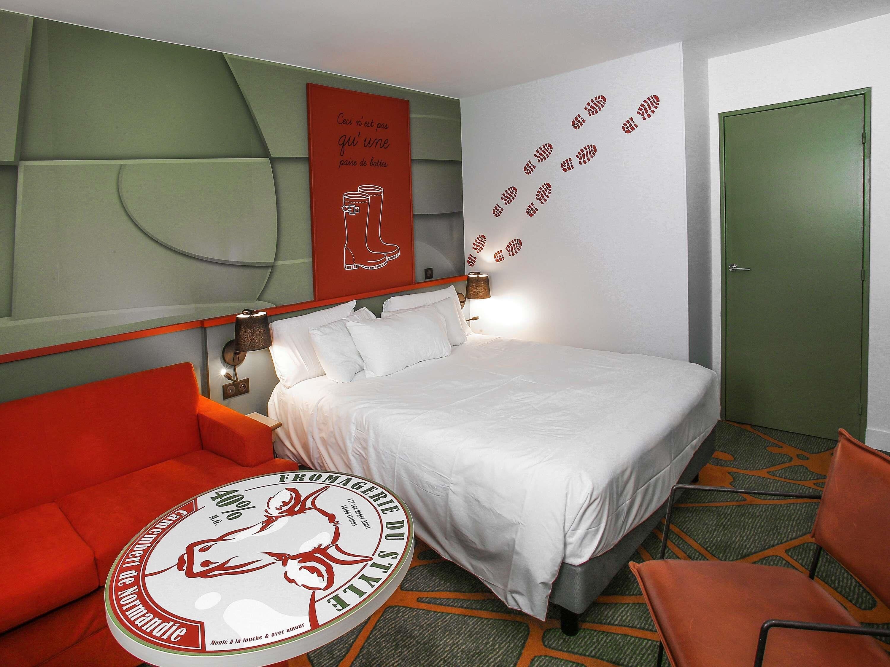 Standard Room, 1 Queen Bed with Sofa bed