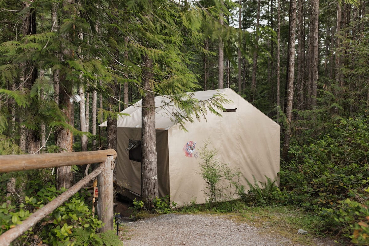 Superior Tent, 1 Katil Ratu (Queen), Balcony | Peralatan tempat tidur premium, cadar katil