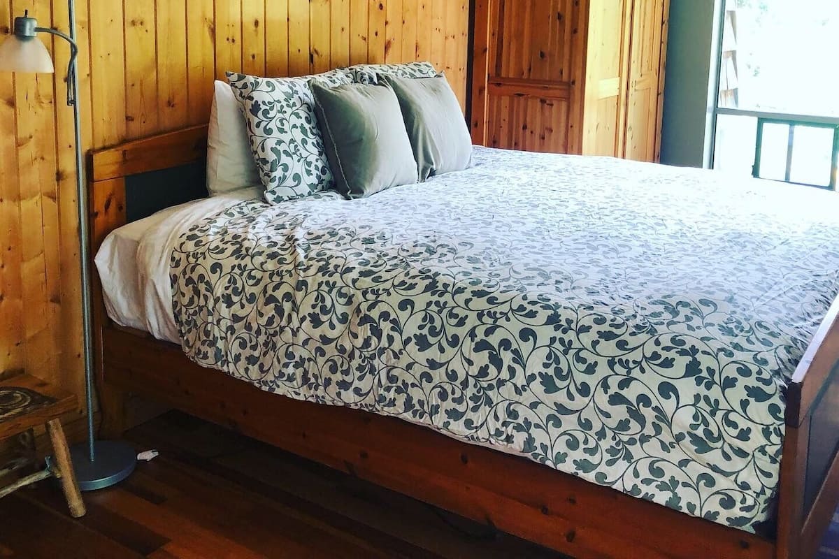 Deluxe Suite | Peralatan tempat tidur premium, cadar katil