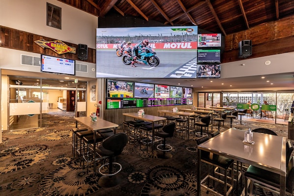 Bar (en la propiedad)