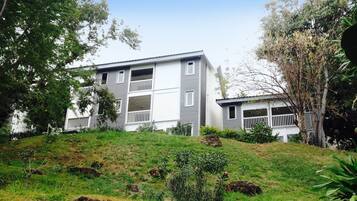 Halaman properti
