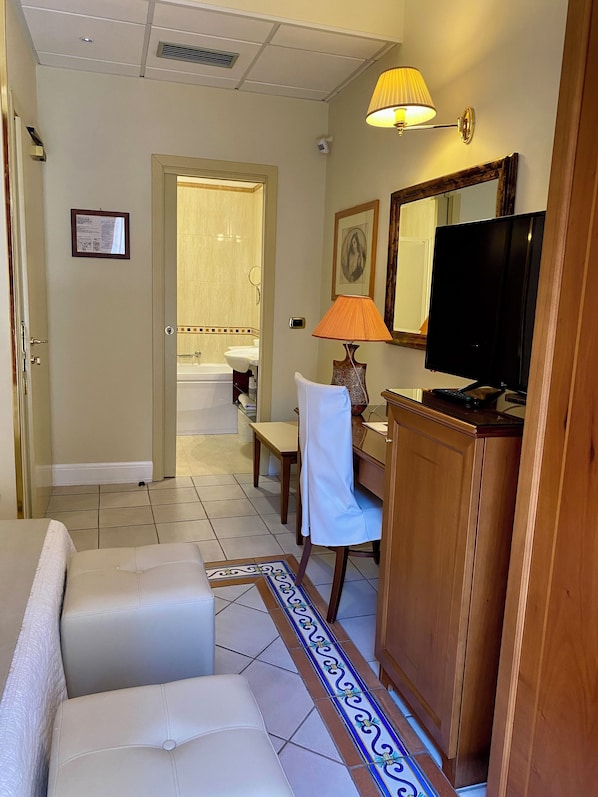 Deluxe Double or Twin Room