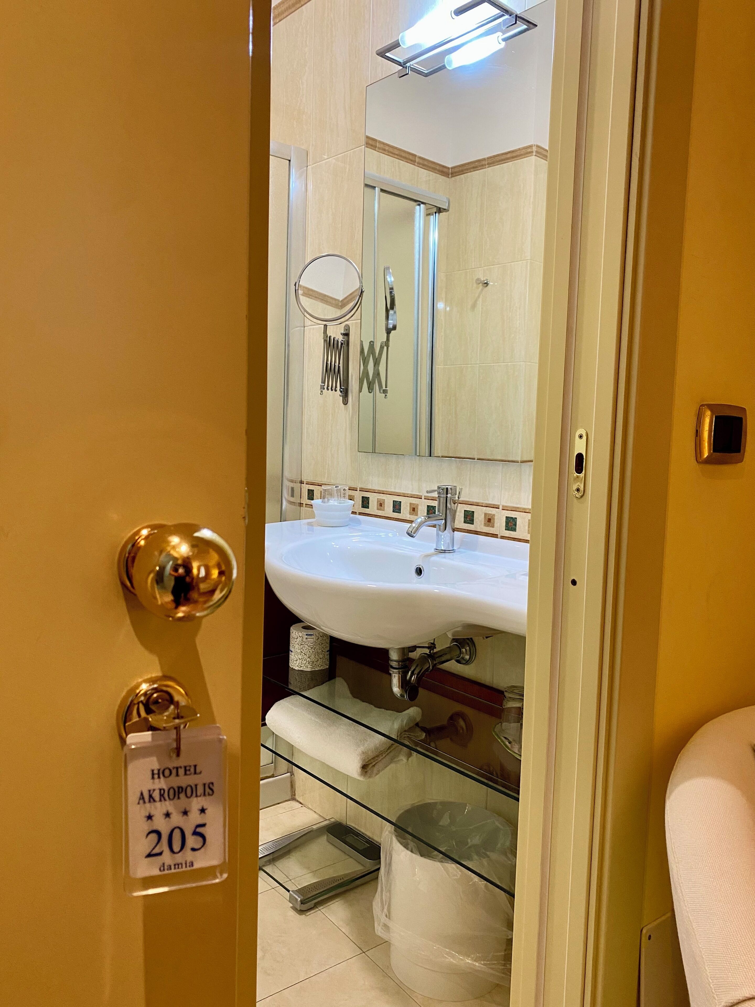 deluxe double or twin room | bathroom | combined shower/bathtub, jetted bath, designer toiletries, hair dryer