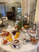 Desayuno bufé gratuito