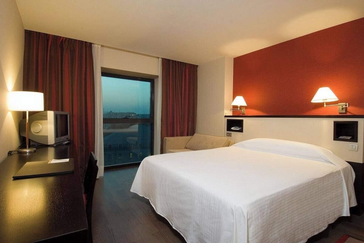 Ropa de cama hipoalergénica y minibar