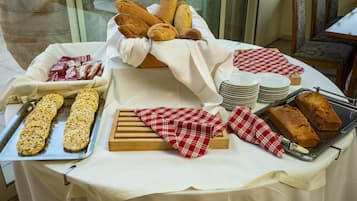 Desayuno buffet incluido todos los días