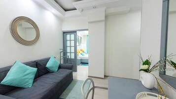 Suite | Egyptian cotton sheets, premium bedding, Select Comfort beds, minibar