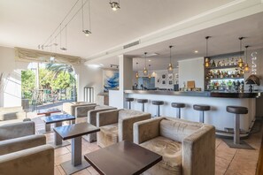 Utsikt mot bassenget, åpen hver dag