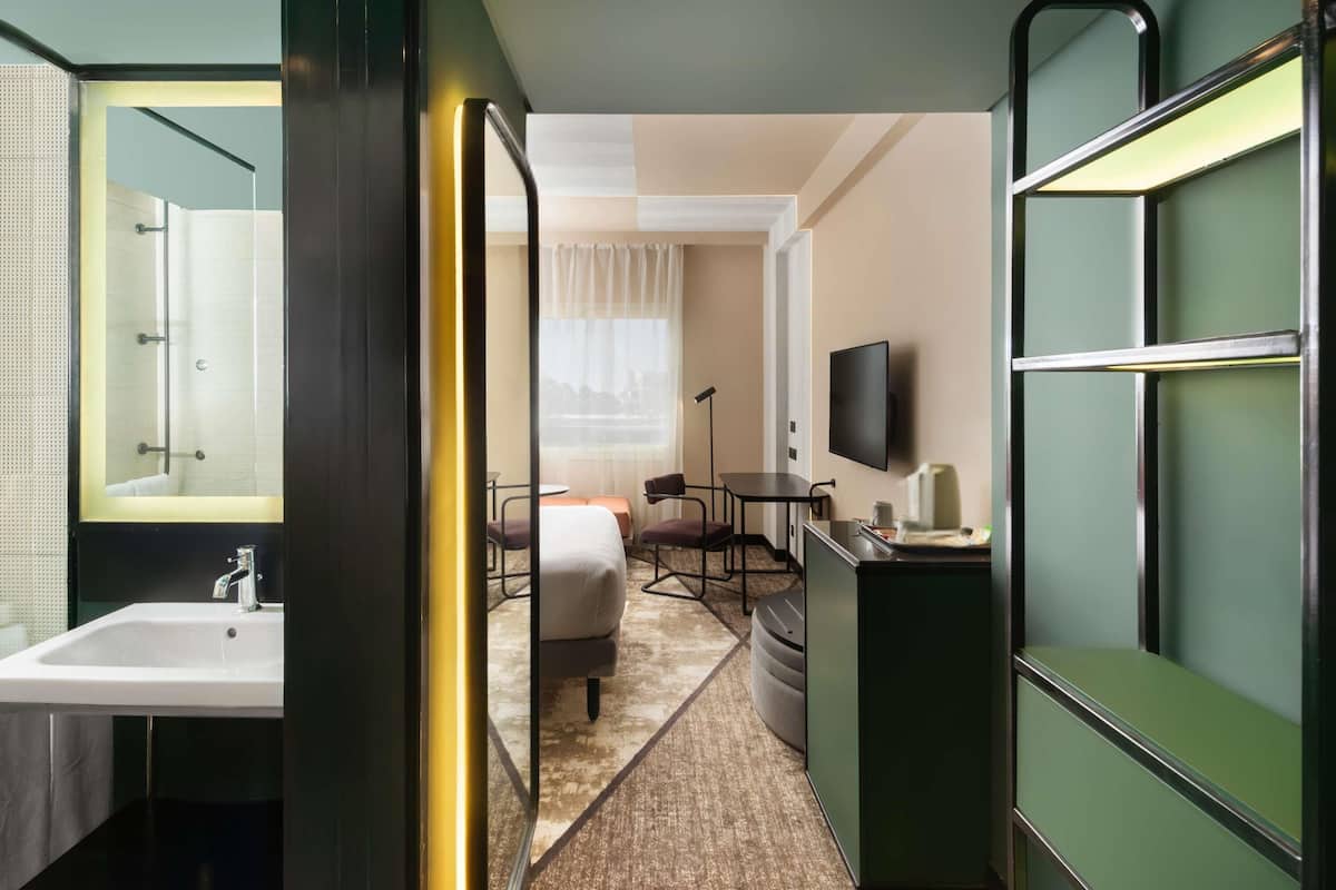 1 Schlafzimmer, Minibar, Zimmersafe, Schreibtisch