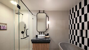 Eco-friendly toiletries, hair dryer (on request), slippers, towels - TRIBE Bali Legian (Legian)