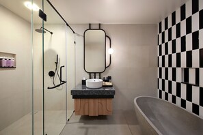 Eco-friendly toiletries, hair dryer (on request), slippers, towels - TRIBE Bali Legian (Legian)