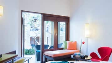 In-room safe, desk, free WiFi, bed sheets