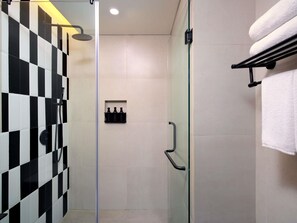 In-room safe, desk, WiFi (free), bed sheets