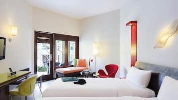 Deluxe-Zimmer, 2 Einzelbetten | Zimmersafe, Schreibtisch, kostenloses WLAN, Bettwäsche