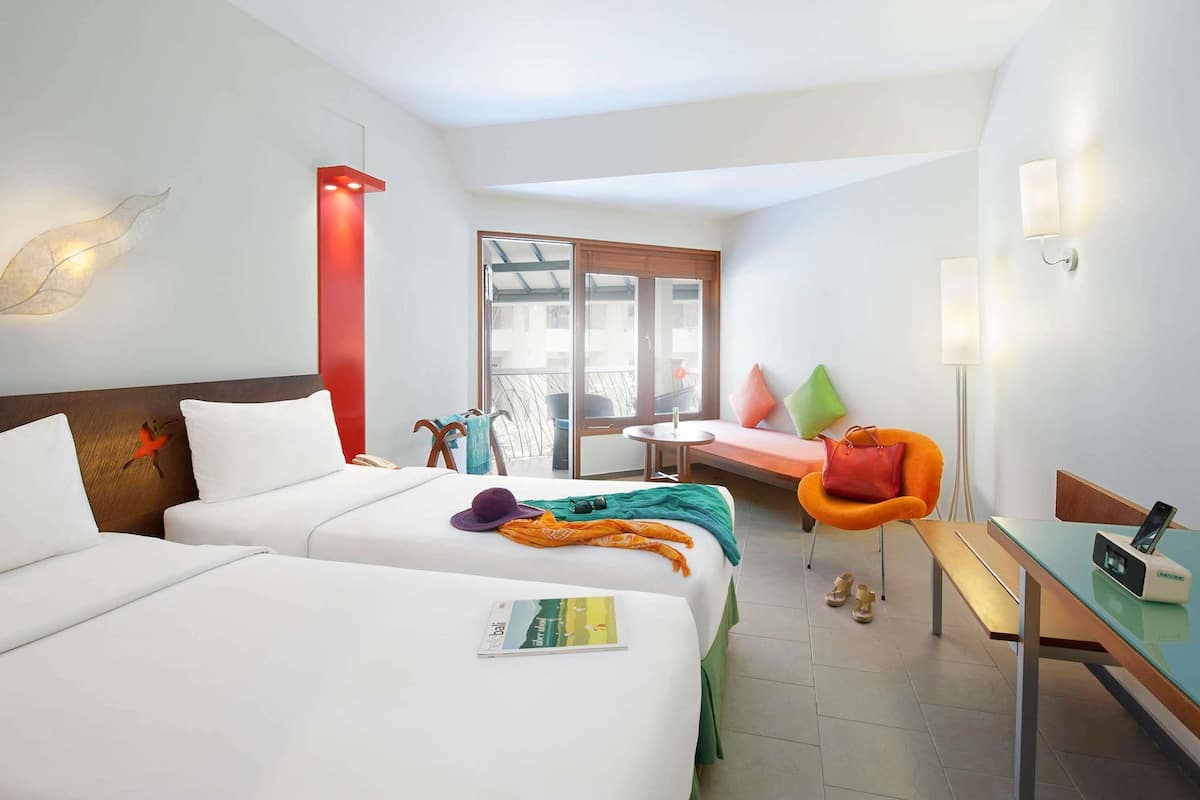 In-room safe, desk, free WiFi, bed sheets