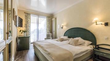 Chambre Supérieure Double ou avec lits jumeaux, balcon, vue lac