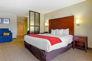 Suite, 1 King Bed with Sofa bed, Accessible, Non Smoking | Desk, blackout drapes, iron/ironing board, rollaway beds