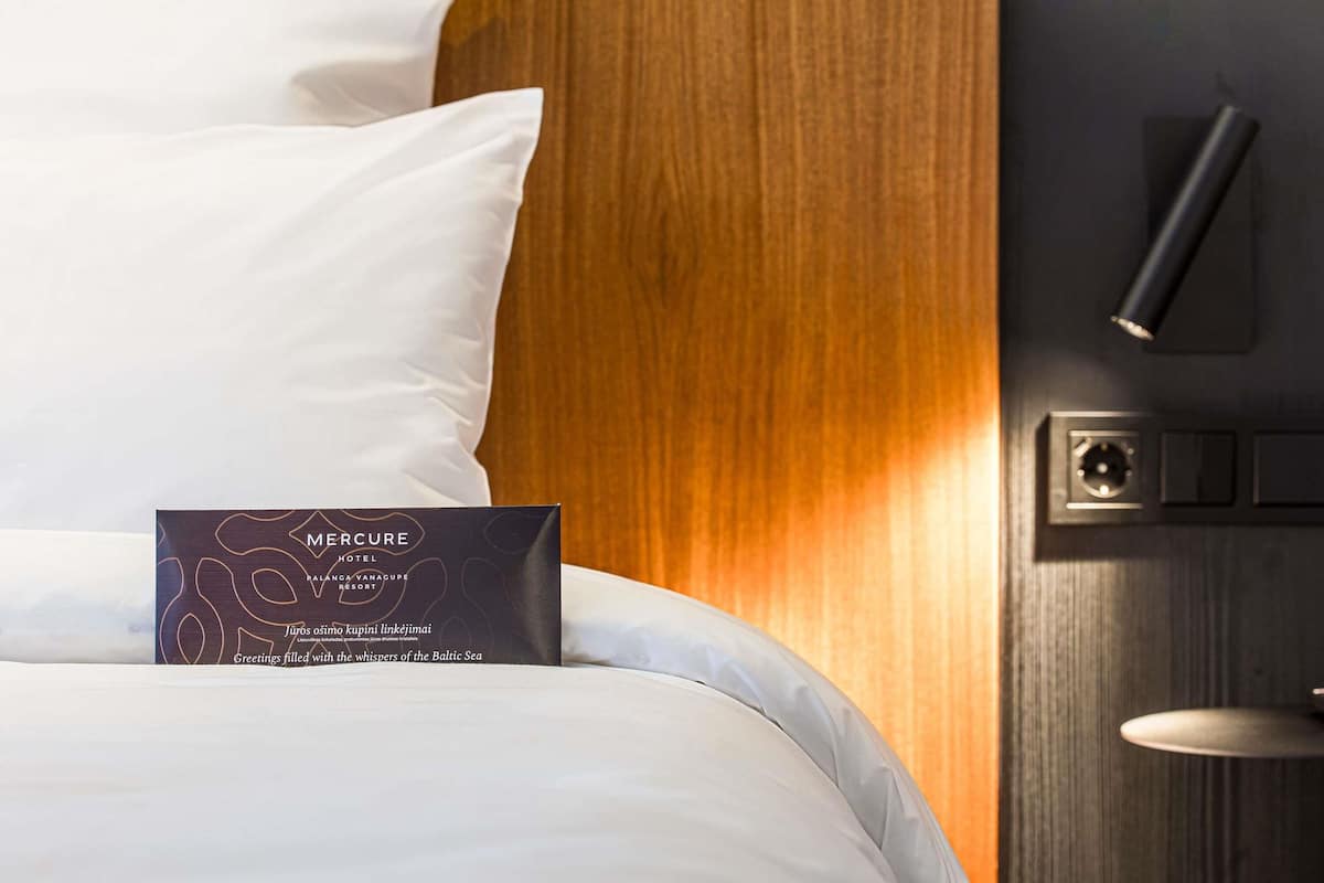 Privilege, Room, 1 Double Bed | In-room safe, desk, soundproofing, iron/ironing board