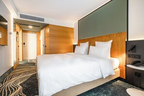 In-room safe, desk, soundproofing, iron/ironing board - Mercure Palanga Vanagupe Resort (Palanga)