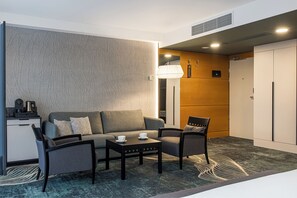Privilege, Room, 1 Double Bed, Accessible | Living area | 55-inch Smart TV with cable channels - Mercure Palanga Vanagupe Resort (Palanga)