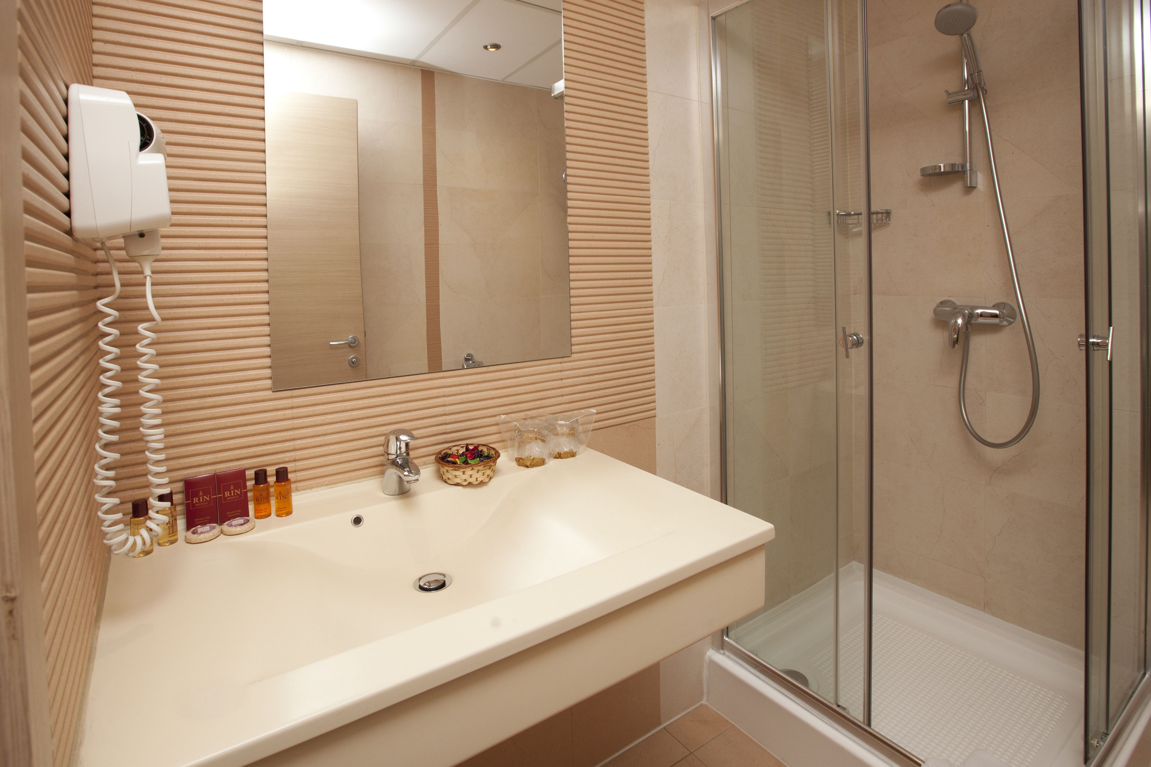 Foto - RIN Central Hotel