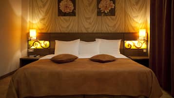 Minibar, in-room safe, desk, soundproofing