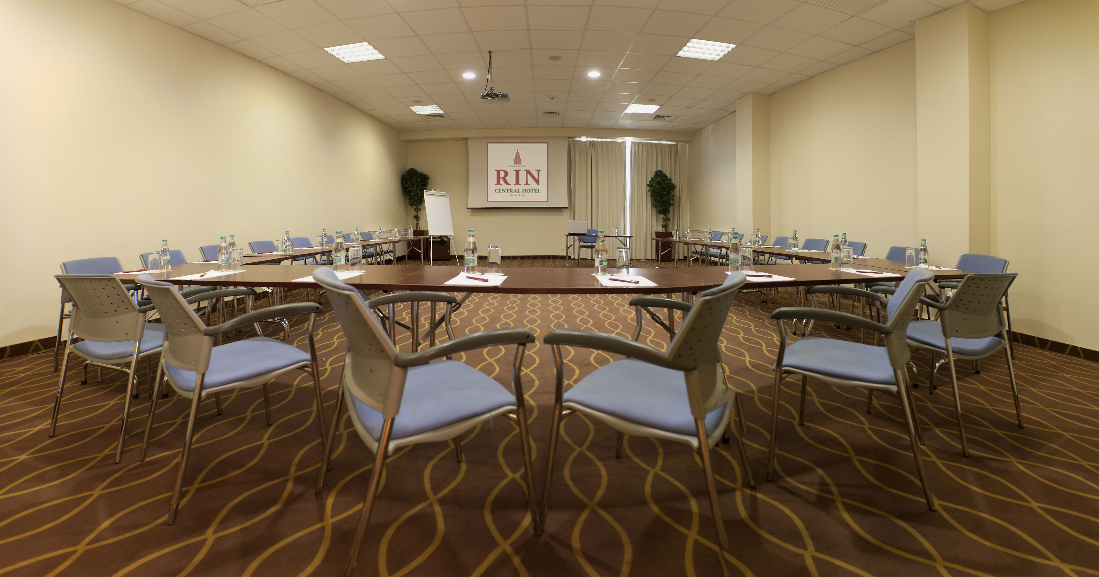 Foto - RIN Central Hotel