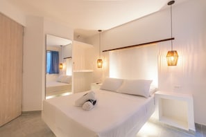 Quadruple Room | Minibar, WiFi, bed sheets - Hotel Tropical Inn (Cartagena)