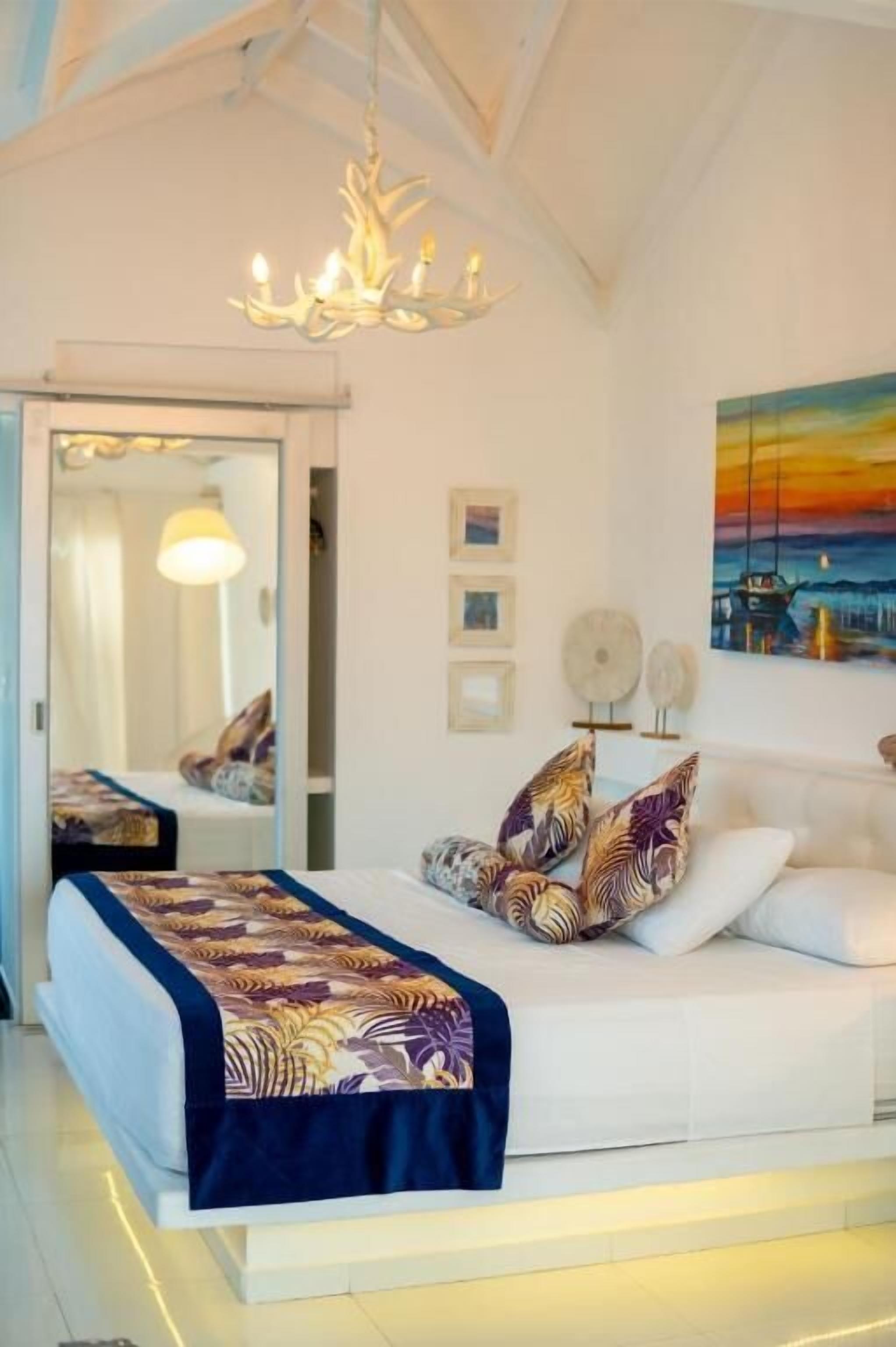 ميني بار وواي فاي