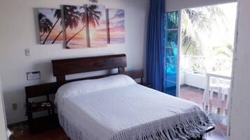 Standard Double Room | Minibar, WiFi