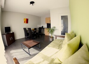 Apartment 4 pers. | 起居區 | 電視