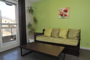 Apartment 4 pers. | 高級寢具、遮光布/窗簾、隔音、熨斗/熨衣板