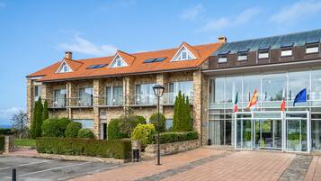 واجهة المنشأة