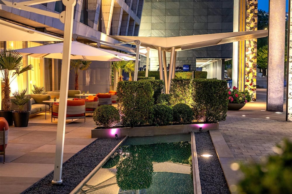 Radisson Blu Media Harbour Hotel, Düsseldorf