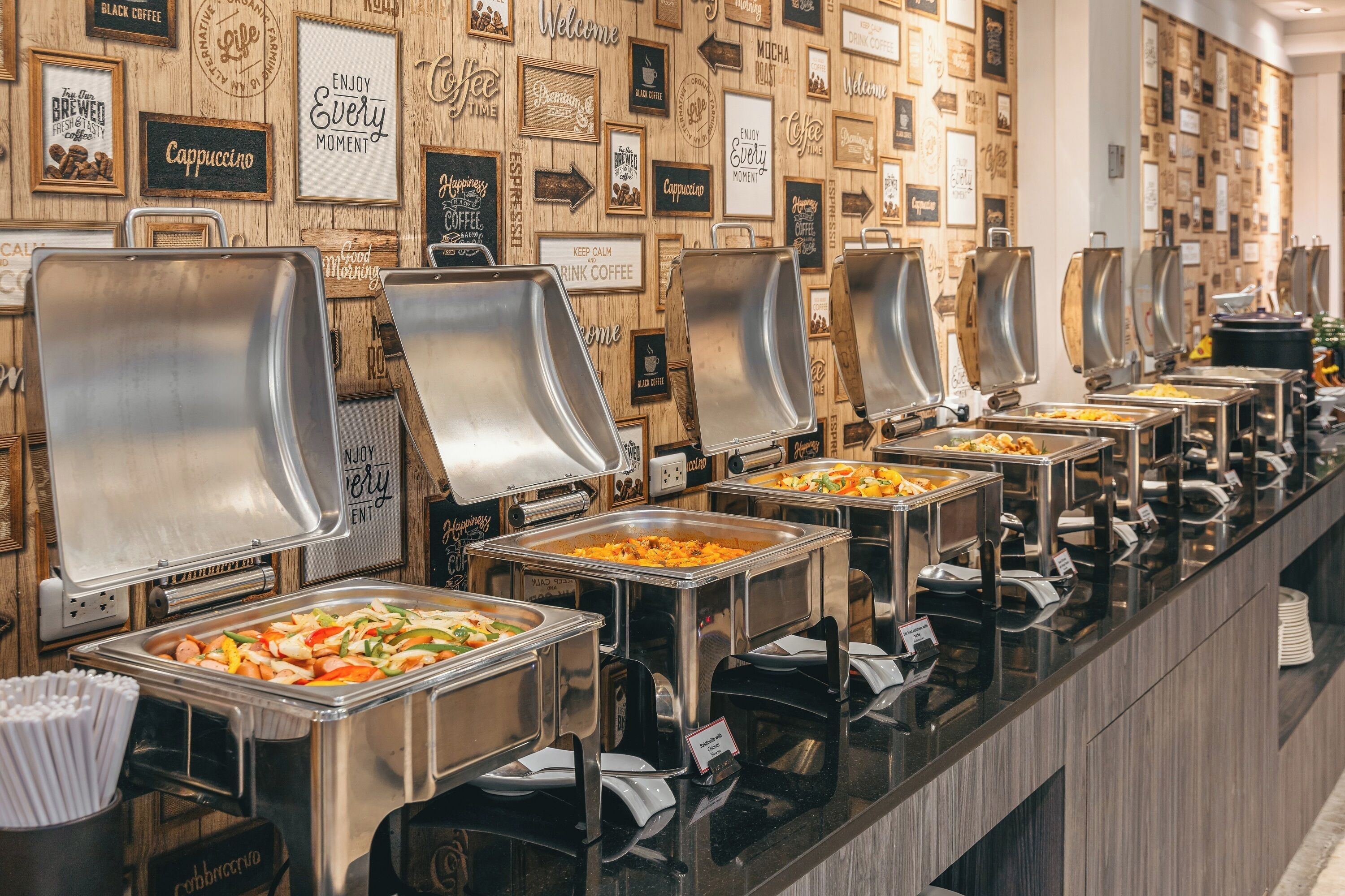 Colazione a buffet a pagamento, servita tutte le mattine 