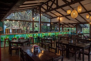 Restaurant - Hotel Aeropuerto (San Antonio)