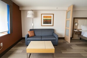 Standard Room, 1 King Bed (Walk-In Shower) | Premium bedding, in-room safe, desk, blackout drapes - Holiday Inn Express & Suites Halifax - Bedford by IHG (Halifax)