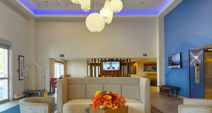 Holiday Inn Express & Suites Halifax - Bedford by IHG