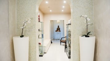 Sauna, boblebad, dampbad, varme kilder/mineralkilder, tyrkisk bad/hammam