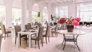 Poolside bar - Bellavista Terme Resort & Spa (Montegrotto Terme)