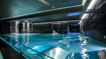 Piscine extérieure (ouverte en saison)