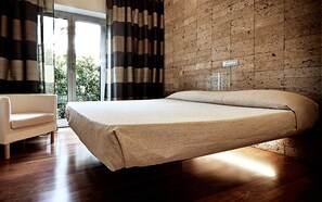 Minibar, in-room safe, desk, blackout curtains - Hotel All Time Relais & Sport (Rome)