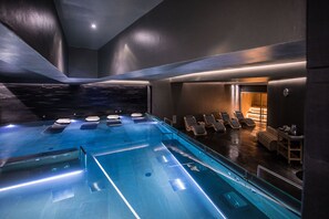 Een sauna, een bubbelbad, een stoombad