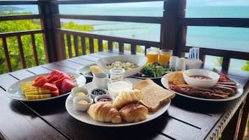 Sea View Villa | 客房内用餐