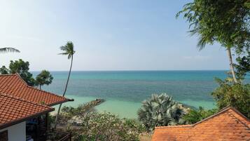 Three Bedroom Oceanfront Pool Residence | Terraza o patio