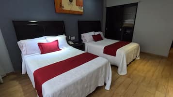 Standard Quadruple Room, 2 Double Beds